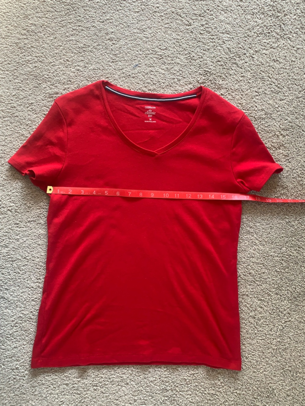 Croft & Barrow Red V-Neck Tee size medium - Picture 5 of 5